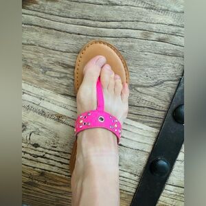 Summer vibrant pink leather sandals